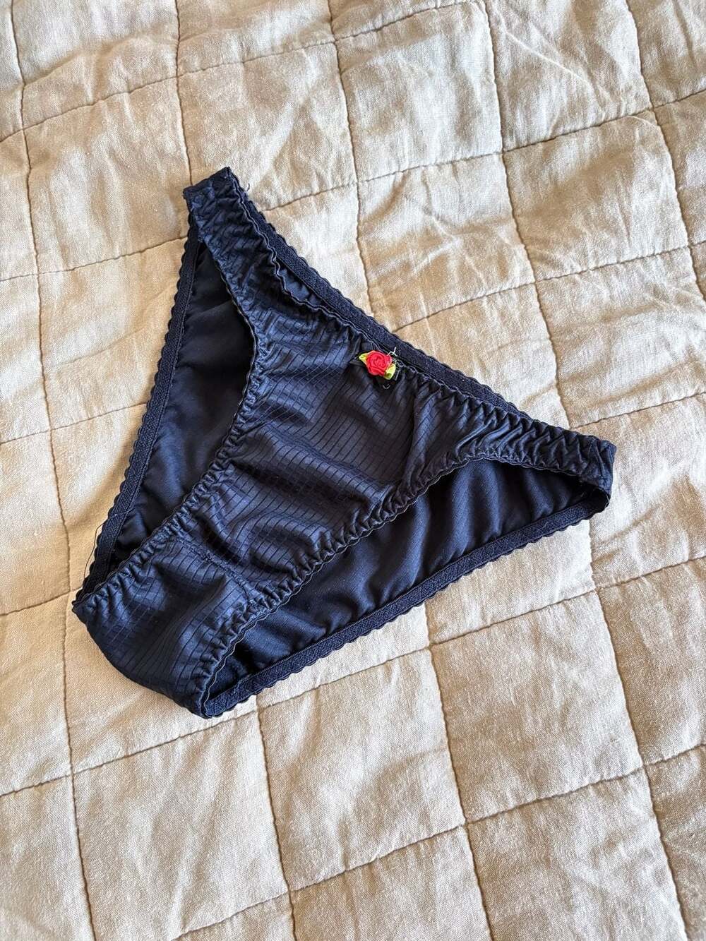 Ann Diane Satin Bikini Panties Black With Rose Decoration